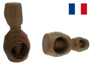 Casse noix noisette en frêne Ht 11. 4 www univers bois com product 1269 0 - Tabletterie des Lacs