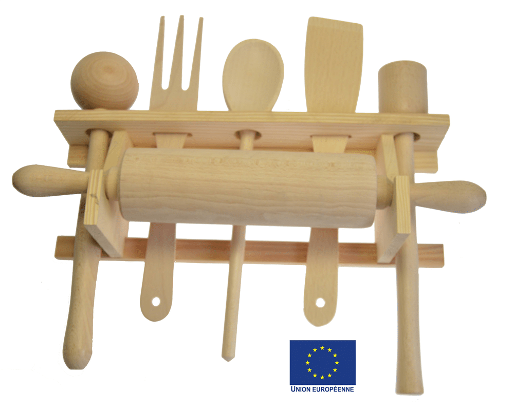 Set de cuisine avec étagère avec 2 pilons, 1 fourchette, 1 cuillère à sauce le 1 Set de cuisine avec étagère avec 2 pilons, 1 fourchette, 1 cuillère à sauce le